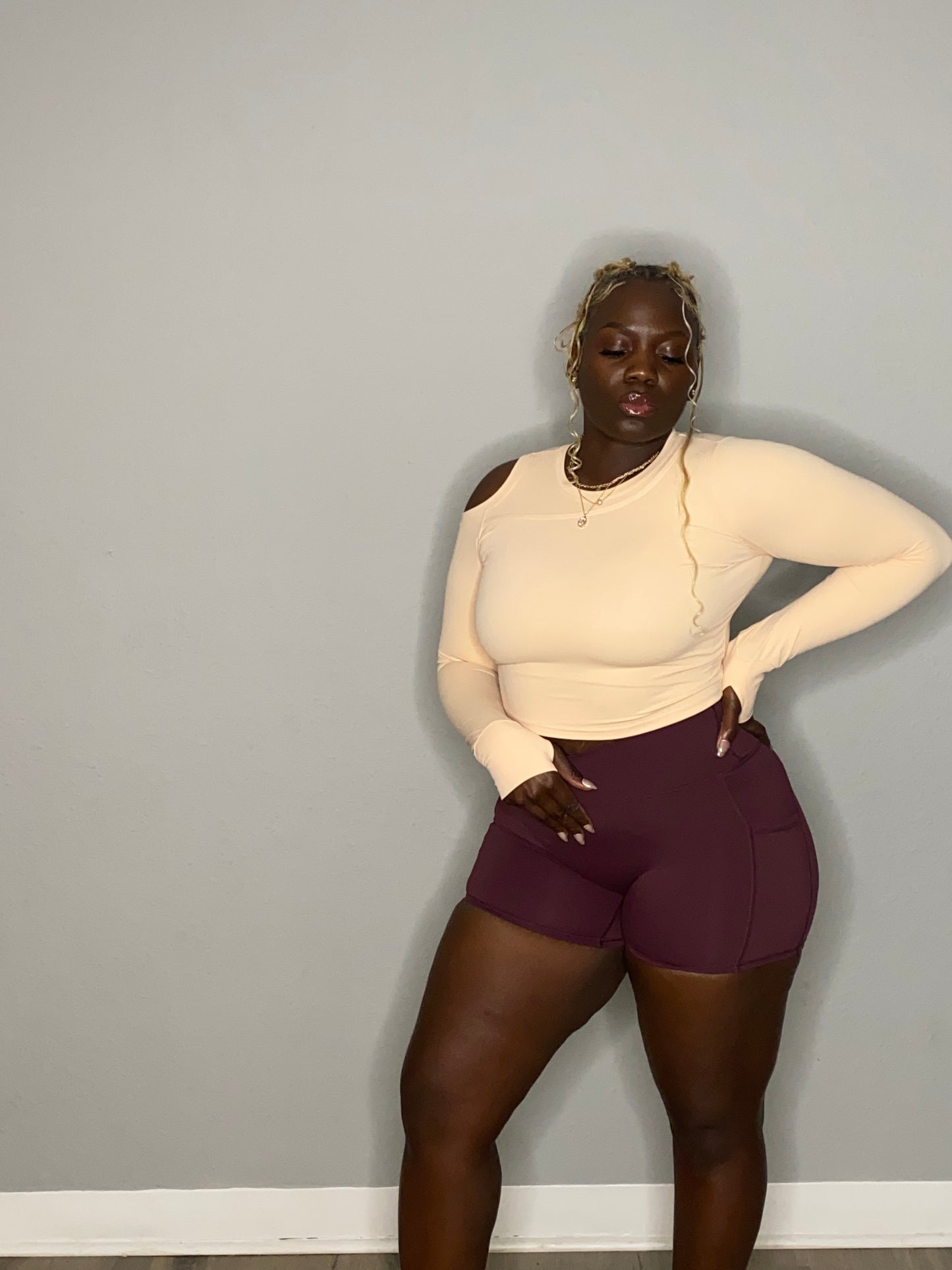 The V Shorts