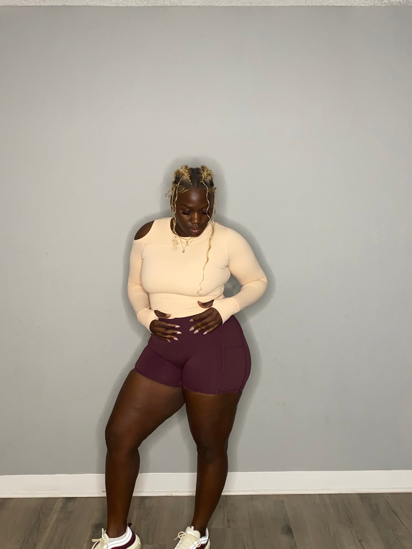 The V Shorts